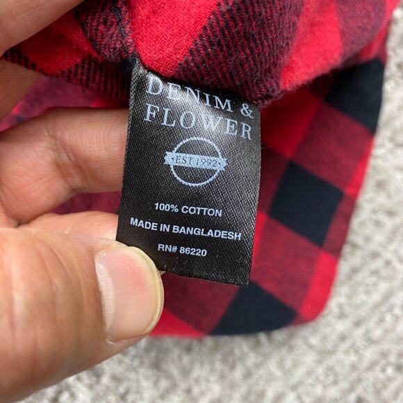 Denim & Flower Lumberjack Shirt Men Medium M Slim Fit Red Black Checkered Polo - Picture 6 of 9